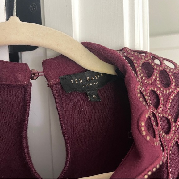 Ted Baker Burgundy Red Crewneck Lace Sweater Red Azaleo Embellished Collar Knit - Picture 3 of 4